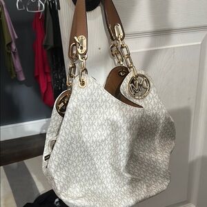 Michael Kors White and Gold Shoulder Bag with Textured Design *like new*
